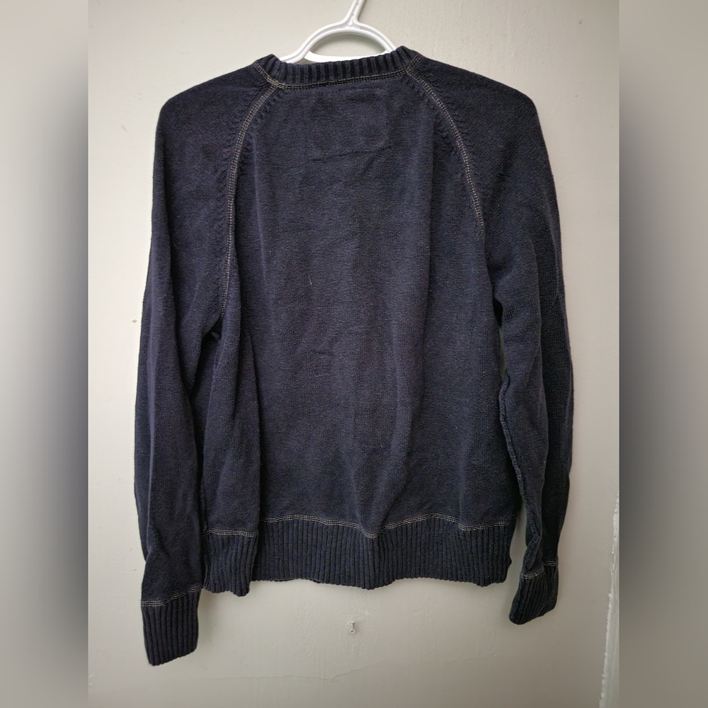 American eagle sweater